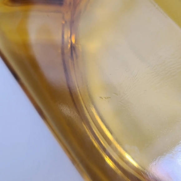 𝗠𝗖𝗠⁣ 𝗔𝗺𝗯𝗲𝗿 𝗚𝗹𝗮𝘀𝘀 𝗔𝘀𝗵𝘁𝗿𝗮𝘆 - Picture 4 of 5